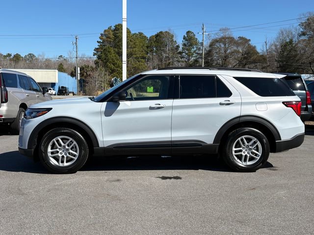 New 2026 Ford Explorer Active RWD image 2