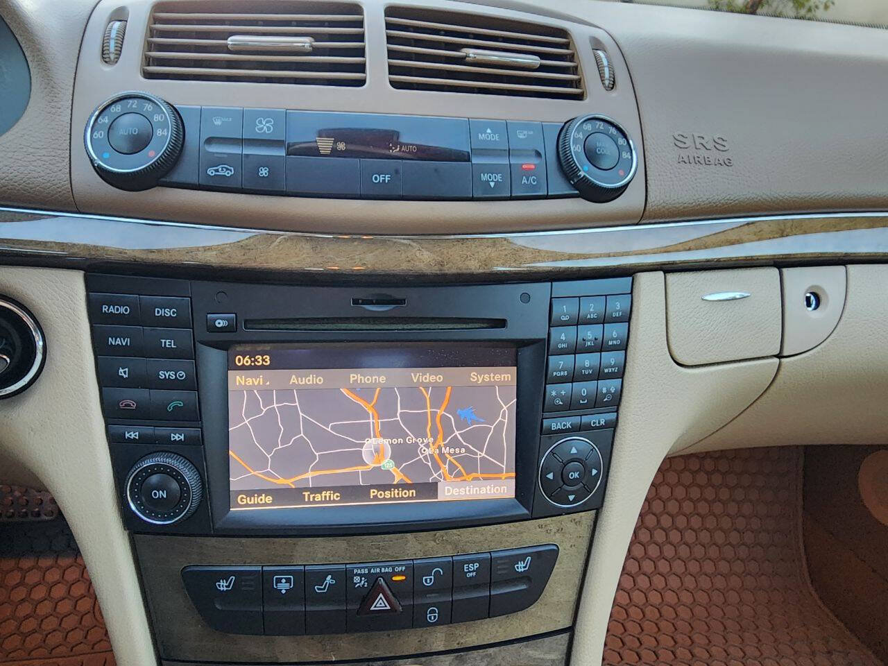 Used 2009 Mercedes-Benz E 350 Sedan image 33