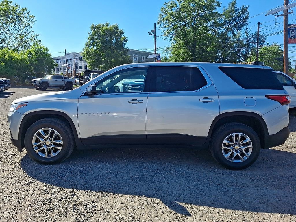 Used 2020 Chevrolet Traverse LS FWD image 4