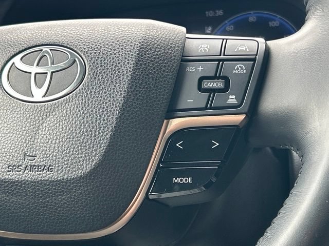 Used 2023 Toyota Crown AWD/4WD image 65