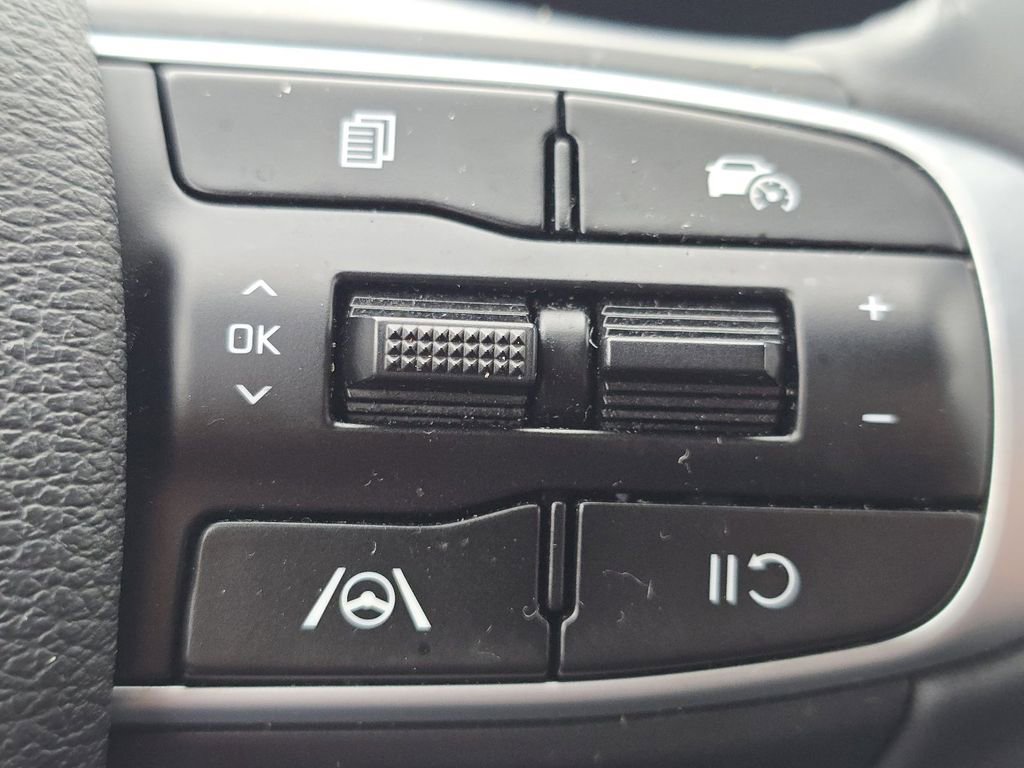 Used 2024 Kia Sportage EX image 36