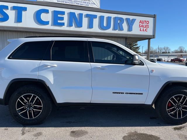 Used 2019 Jeep Grand Cherokee Trailhawk w/ Trailhawk Luxury Group AWD/4WD image 13