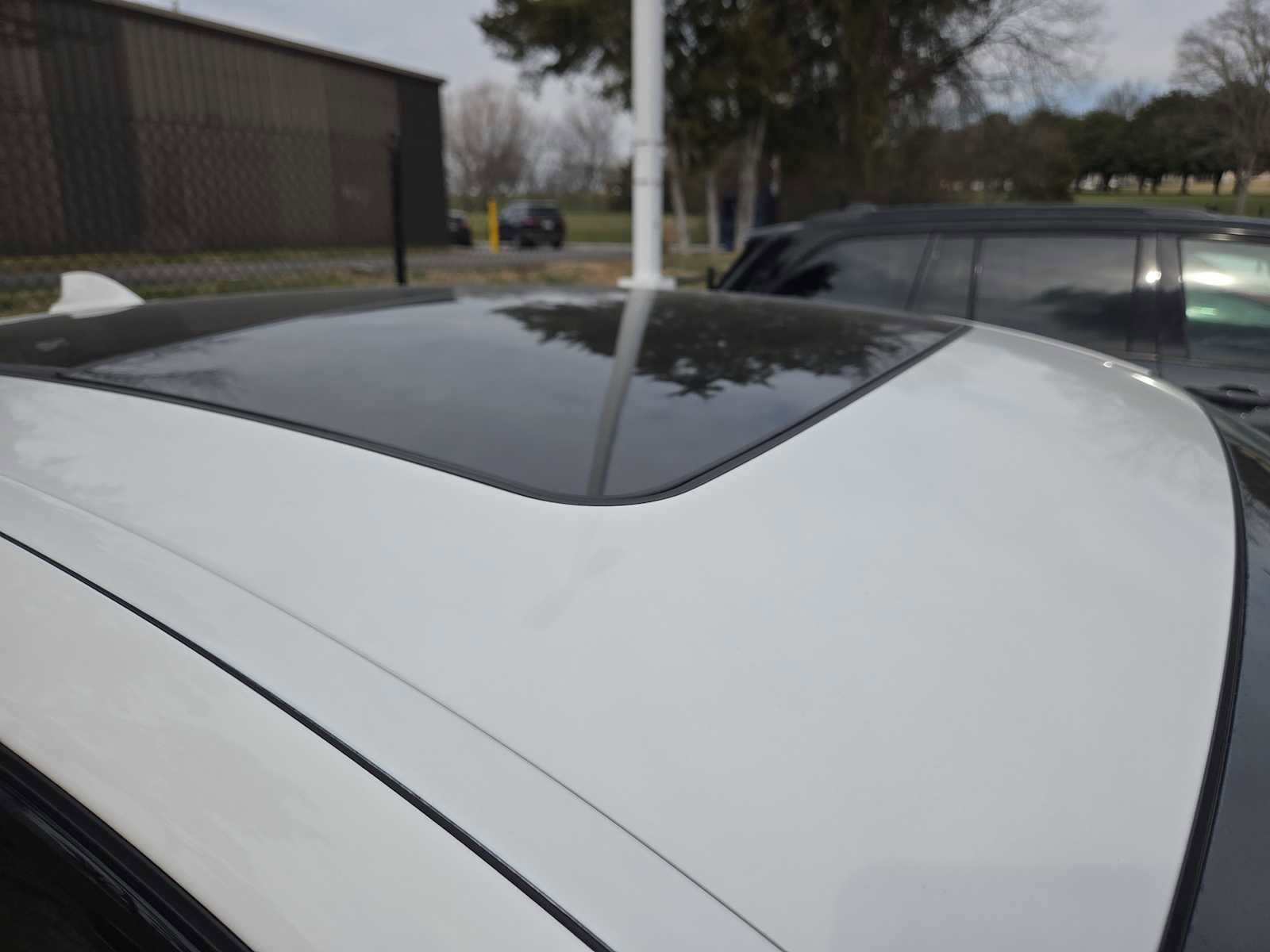 Used 2025 BMW X4 M40i w/ Premium Package image 3