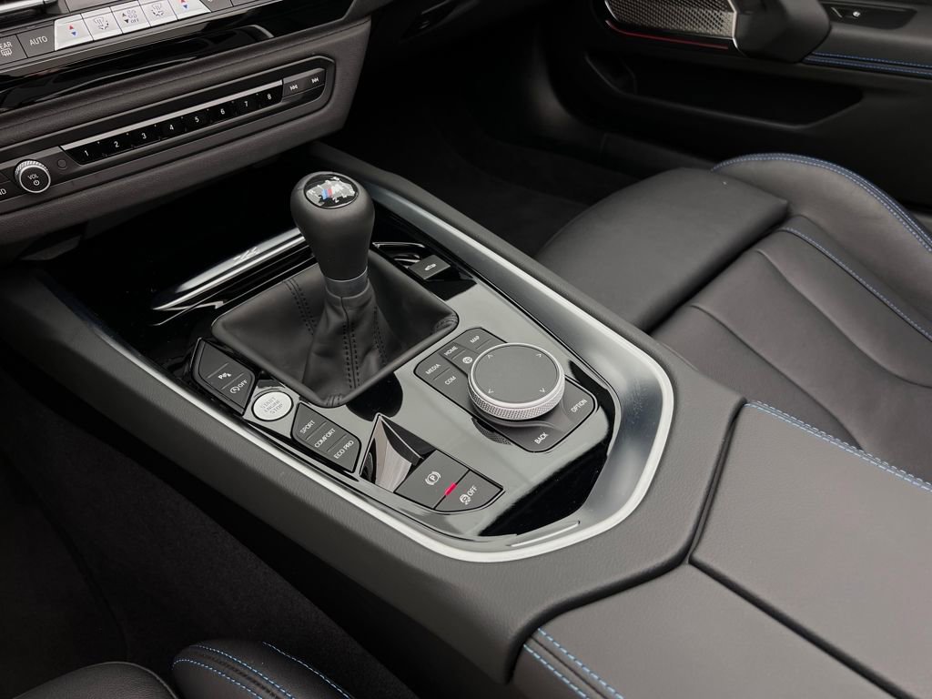 Certified 2025 BMW Z4 M40i w/ Edition image 23