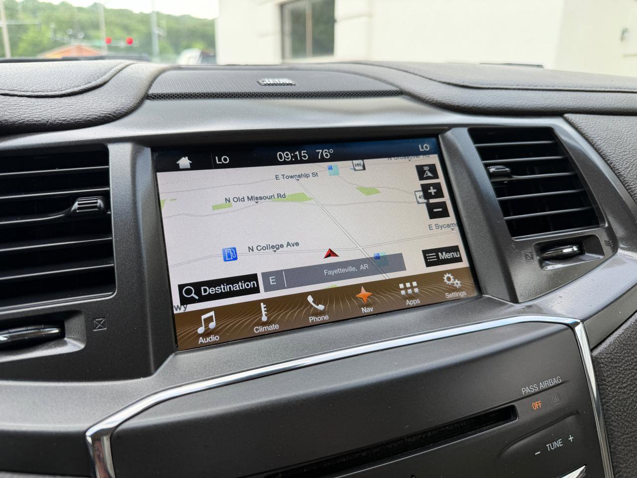 Used 2016 Lincoln MKS AWD w/ Equipment Group 201A image 17