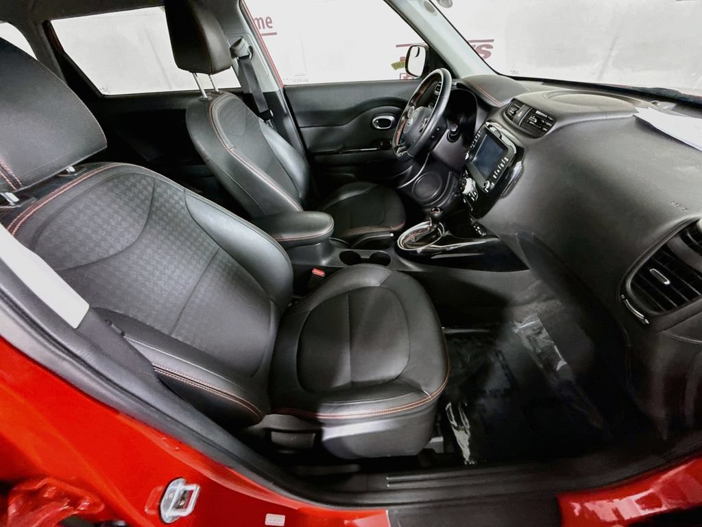 Used 2019 Kia Soul ! FWD image 28