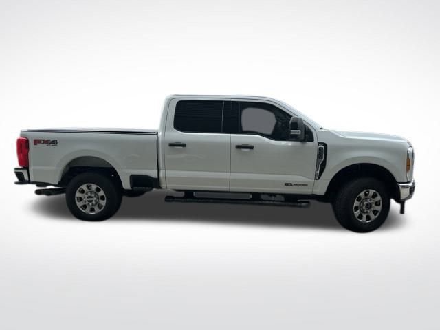 Used 2023 Ford F250 XLT w/ FX4 Off-Road Package image 3