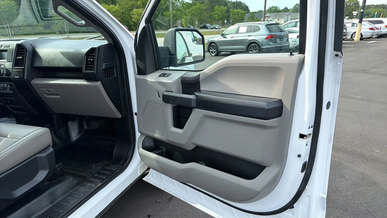 Used 2015 Ford F150 XL w/ XL Power Equipment Group AWD/4WD image 19