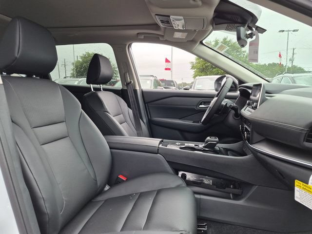 Used 2026 Nissan Rogue Dark Armor FWD image 31