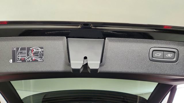 New 2026 Volvo XC90 B6 Plus w/ Protection Package AWD/4WD image 46