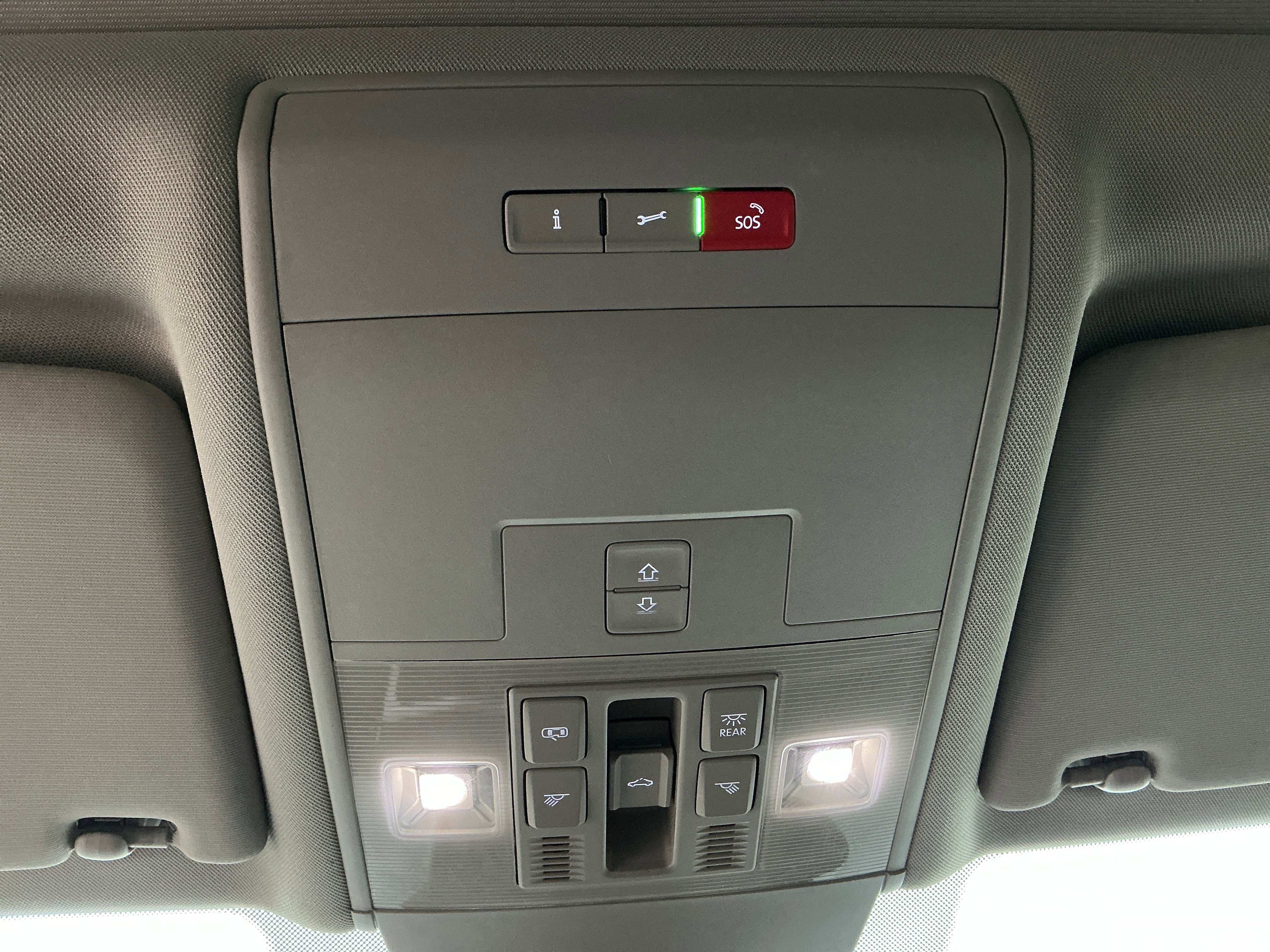 Used 2021 Volkswagen Atlas SEL image 28