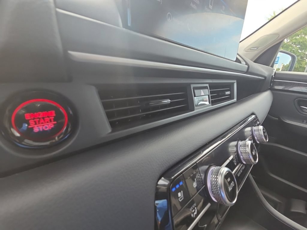 Used 2024 Honda Pilot Elite image 47