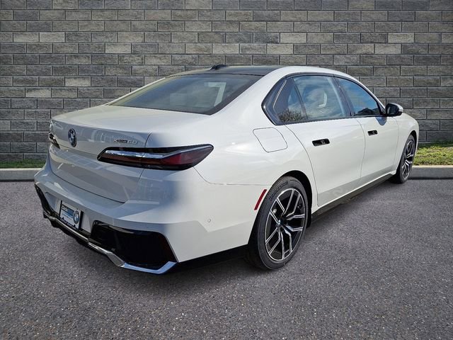 New 2026 BMW i7 xDrive60 w/ Executive Package image 6
