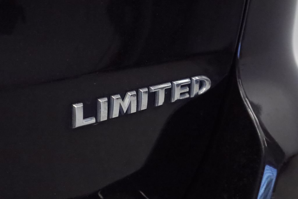 Certified 2021 Jeep Grand Cherokee Limited w/ Trailer Tow Group IV AWD/4WD image 15