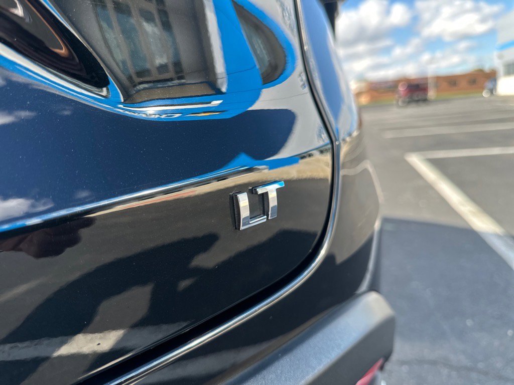 Used 2024 Chevrolet Trax LT w/ Sunroof Package image 24