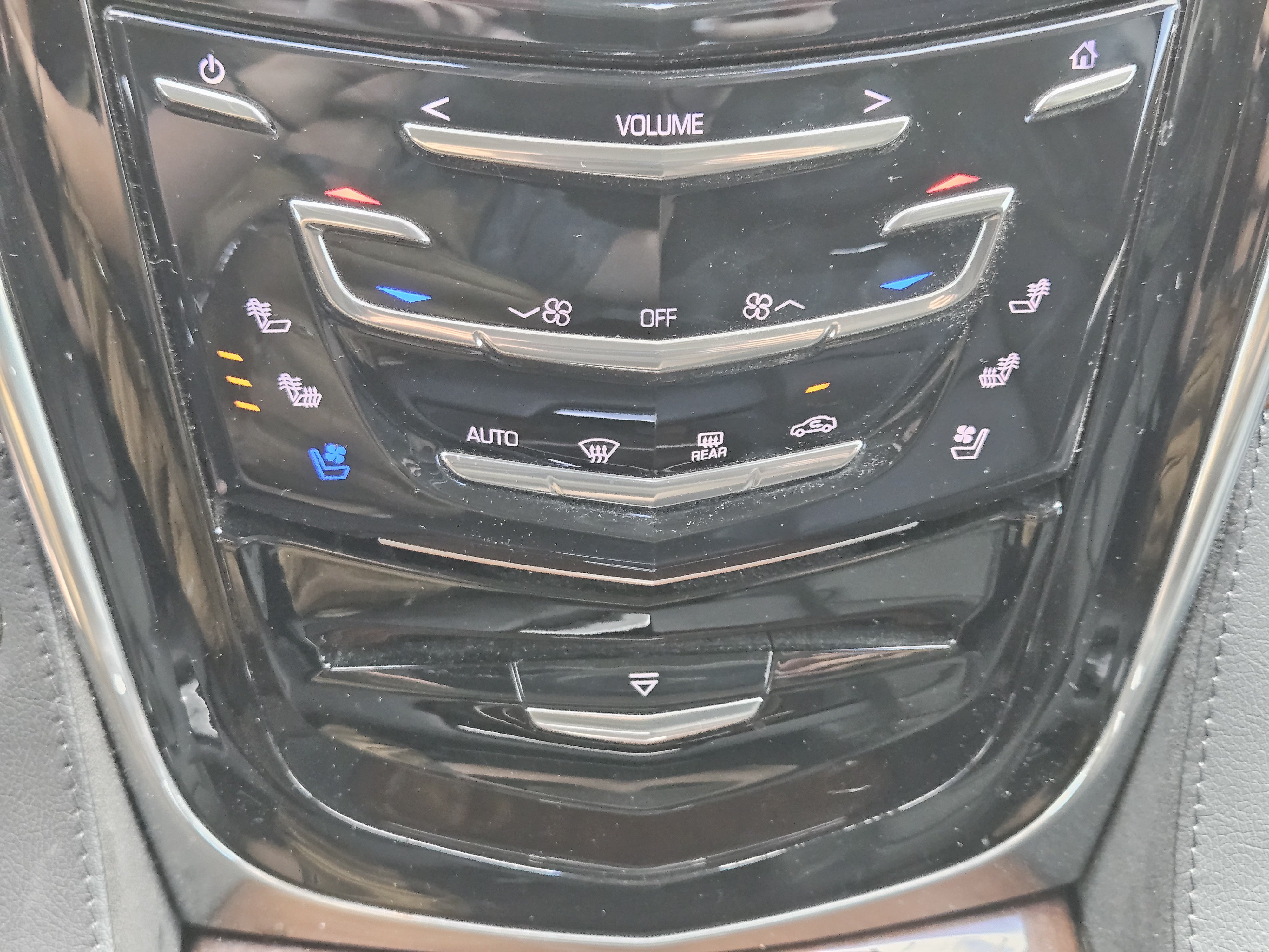 Used 2020 Cadillac Escalade ESV Luxury RWD image 19