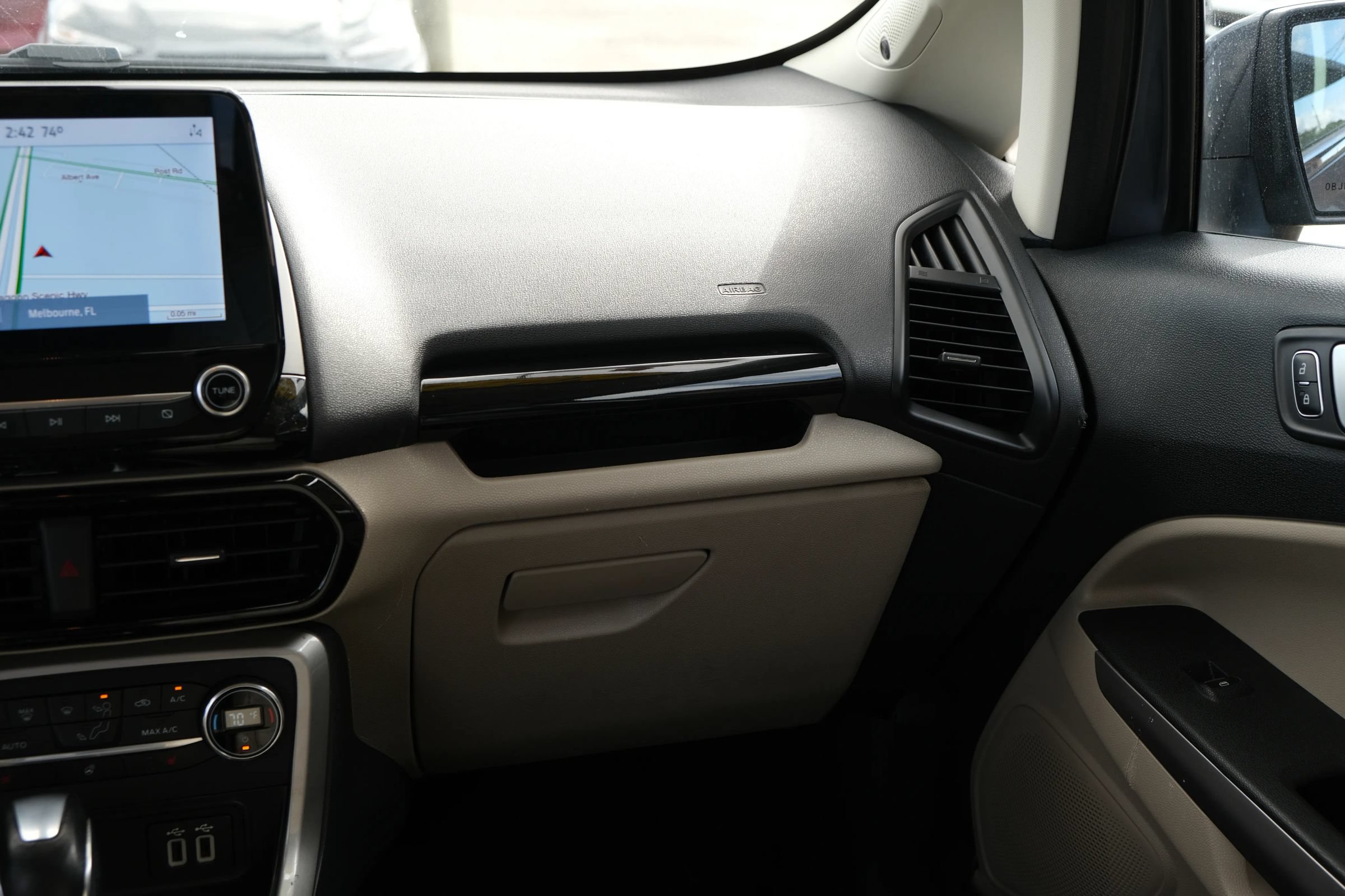 Used 2021 Ford EcoSport Titanium AWD/4WD image 28