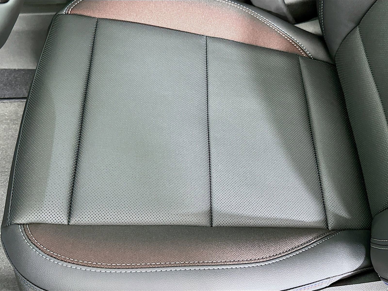 New 2026 Chevrolet Equinox EV RS image 19