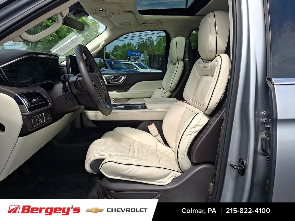 Used 2023 Lincoln Navigator L Black Label AWD/4WD image 19