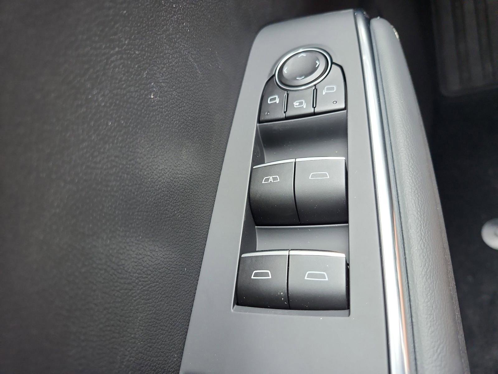 New 2026 GMC Acadia Denali w/ Super Cruise Package image 16