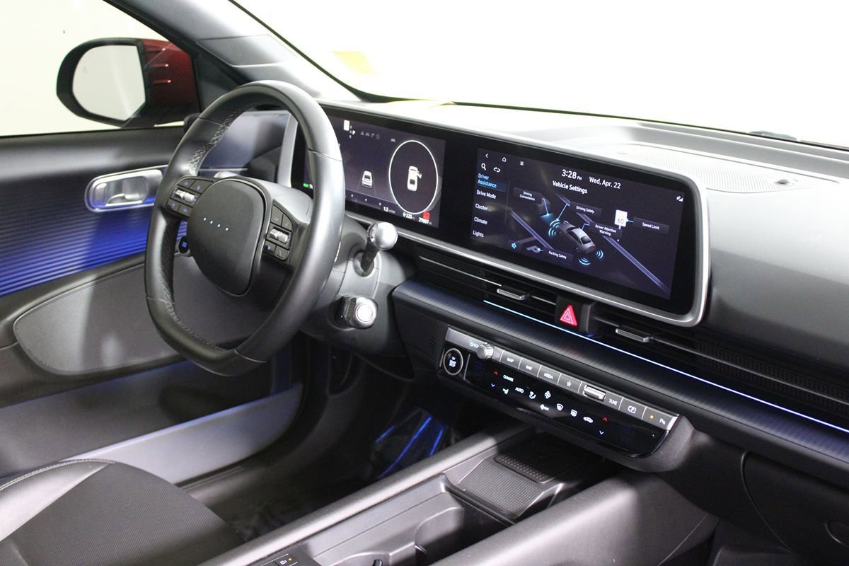 Used 2024 Hyundai Ioniq 6 SEL RWD image 11