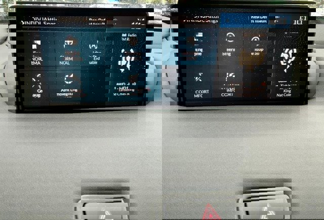 Certified 2025 Acura TLX w/ Technology Package image 34