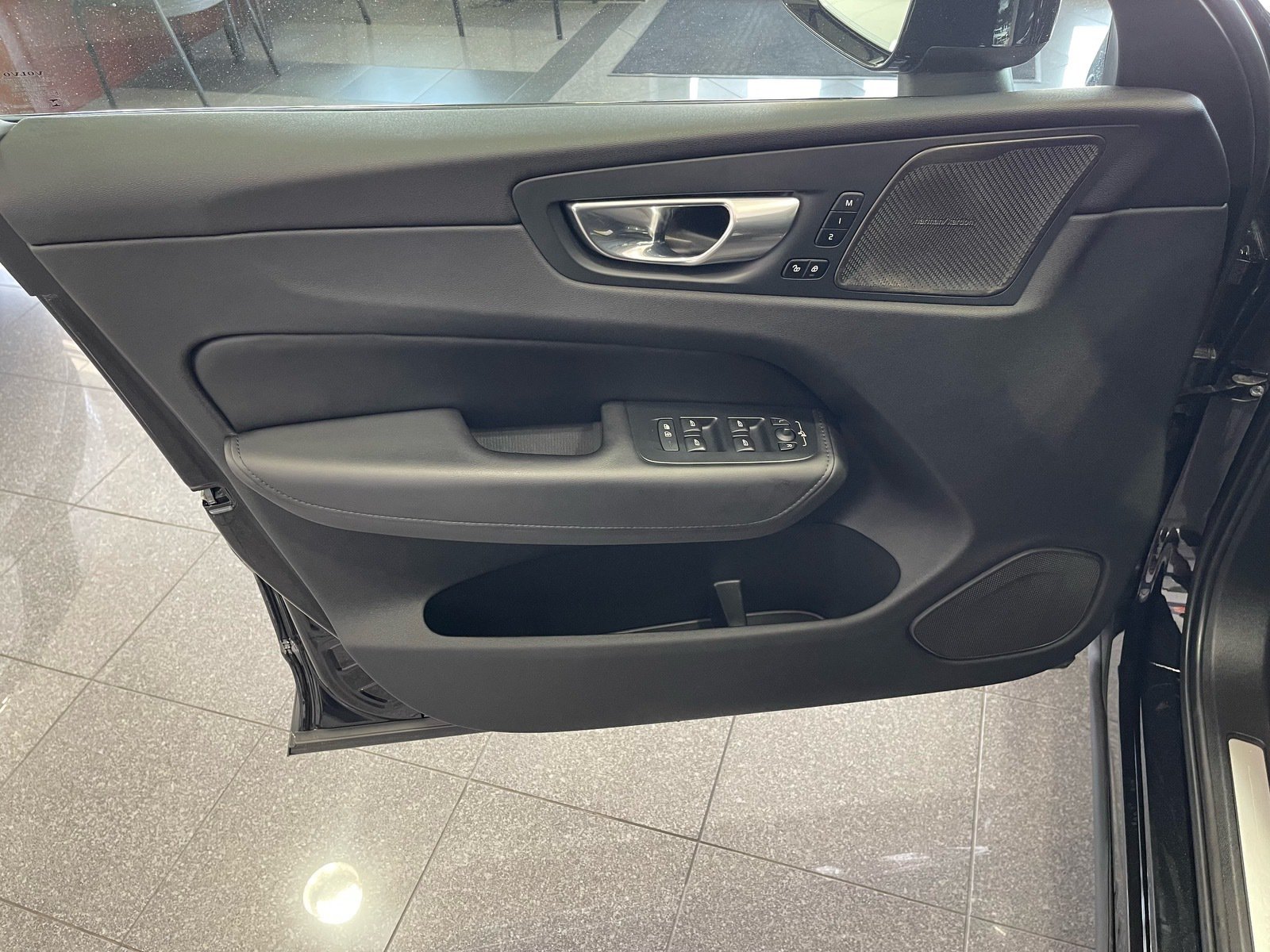 Used 2024 Volvo XC60 T8 Plus AWD/4WD image 22