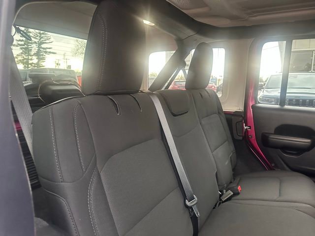Used 2021 Jeep Wrangler Unlimited Sport image 15