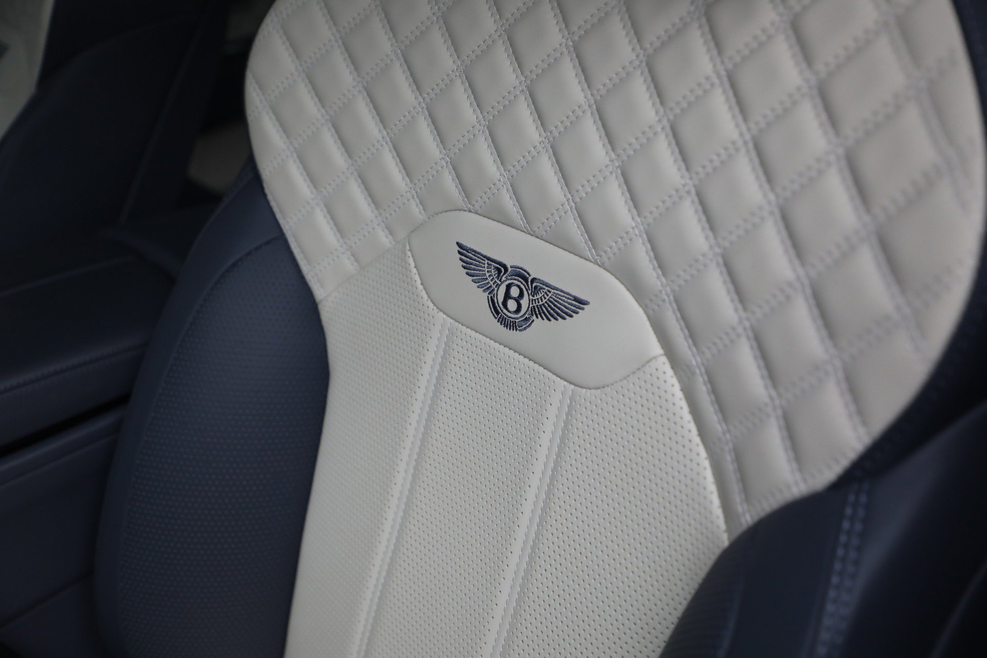 Certified 2021 Bentley Bentayga Speed image 22