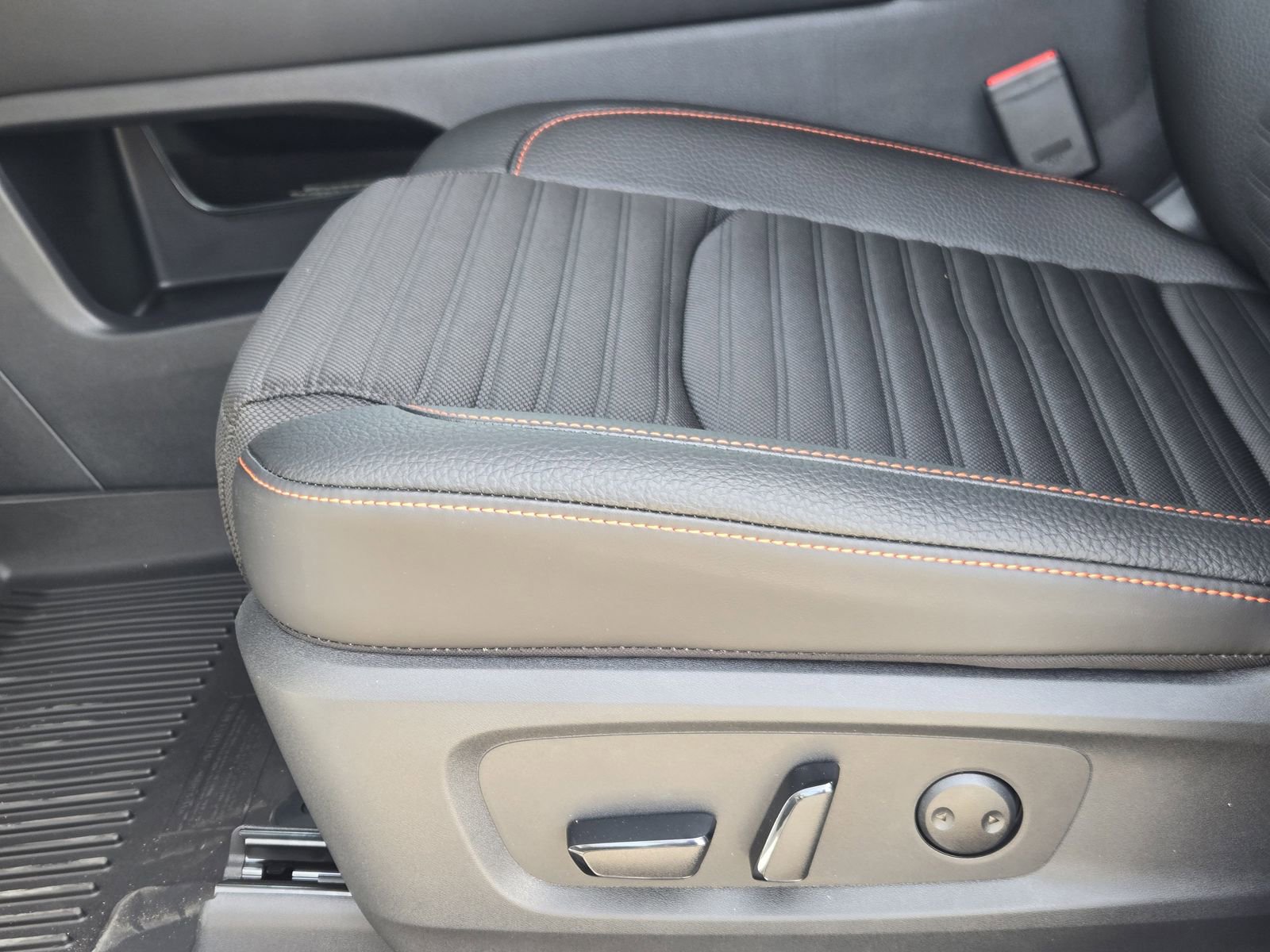 New 2026 Nissan Pathfinder Rock Creek image 21