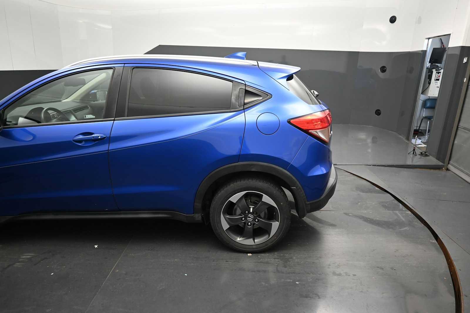 Used 2018 Honda HR-V EX-L image 16