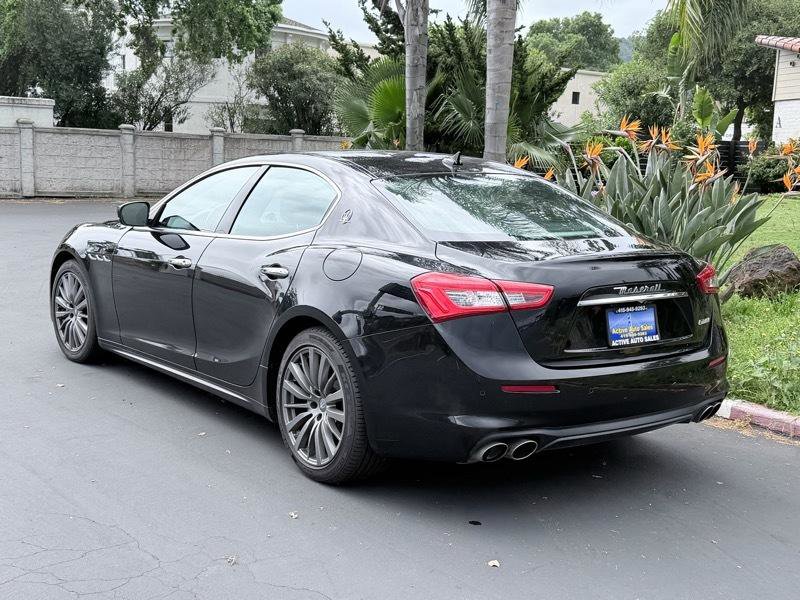 Used 2018 Maserati Ghibli image 3