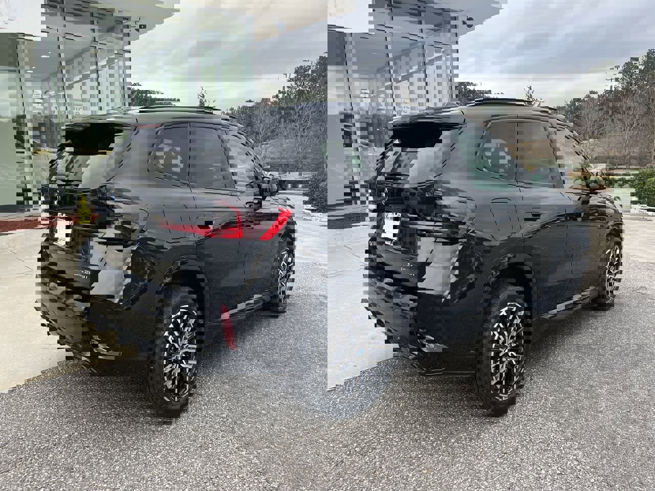 Certified 2023 BMW X1 xDrive28i w/ M Sport Package image 8