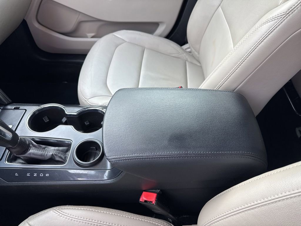 Used 2018 Ford Explorer XLT w/ Equipment Group 202A FWD image 43