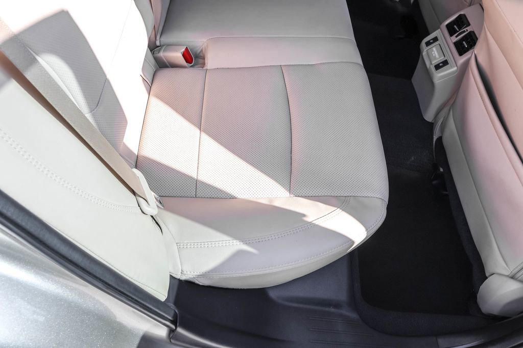 Used 2018 Subaru Legacy 2.5i Limited image 39