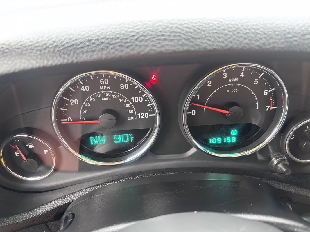 Used 2013 Jeep Wrangler Unlimited Sahara w/ Dual Top Group AWD/4WD image 36