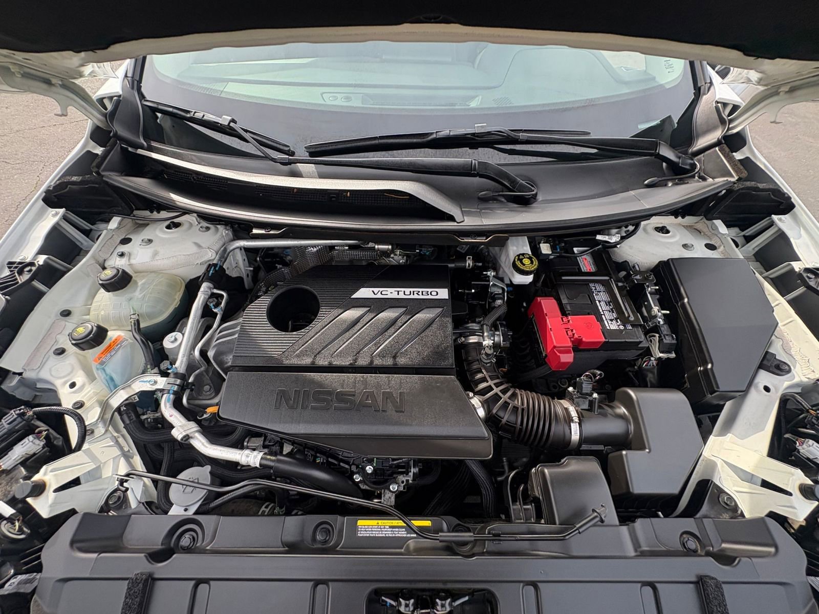 Used 2025 Nissan Rogue SV image 34