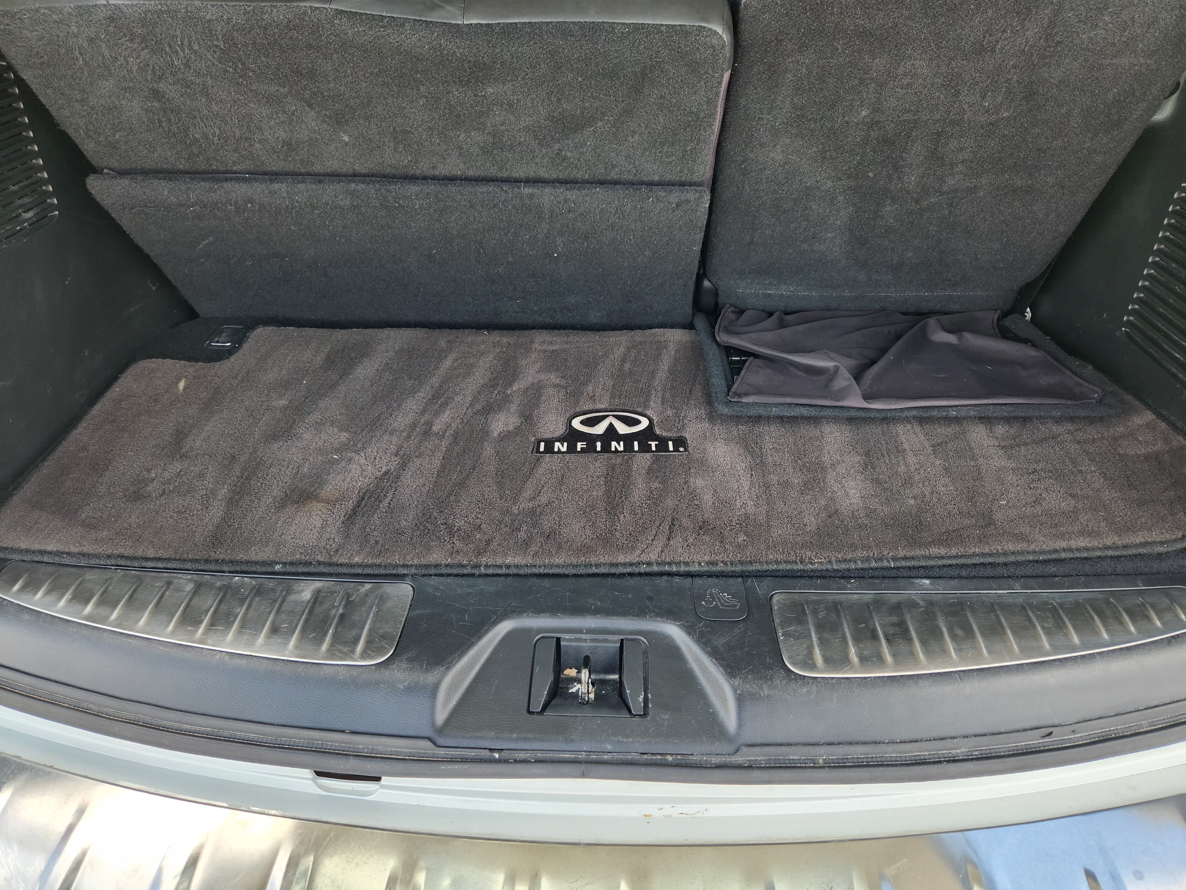 Used 2017 INFINITI QX80 2WD w/ Driver Assistance Package image 33