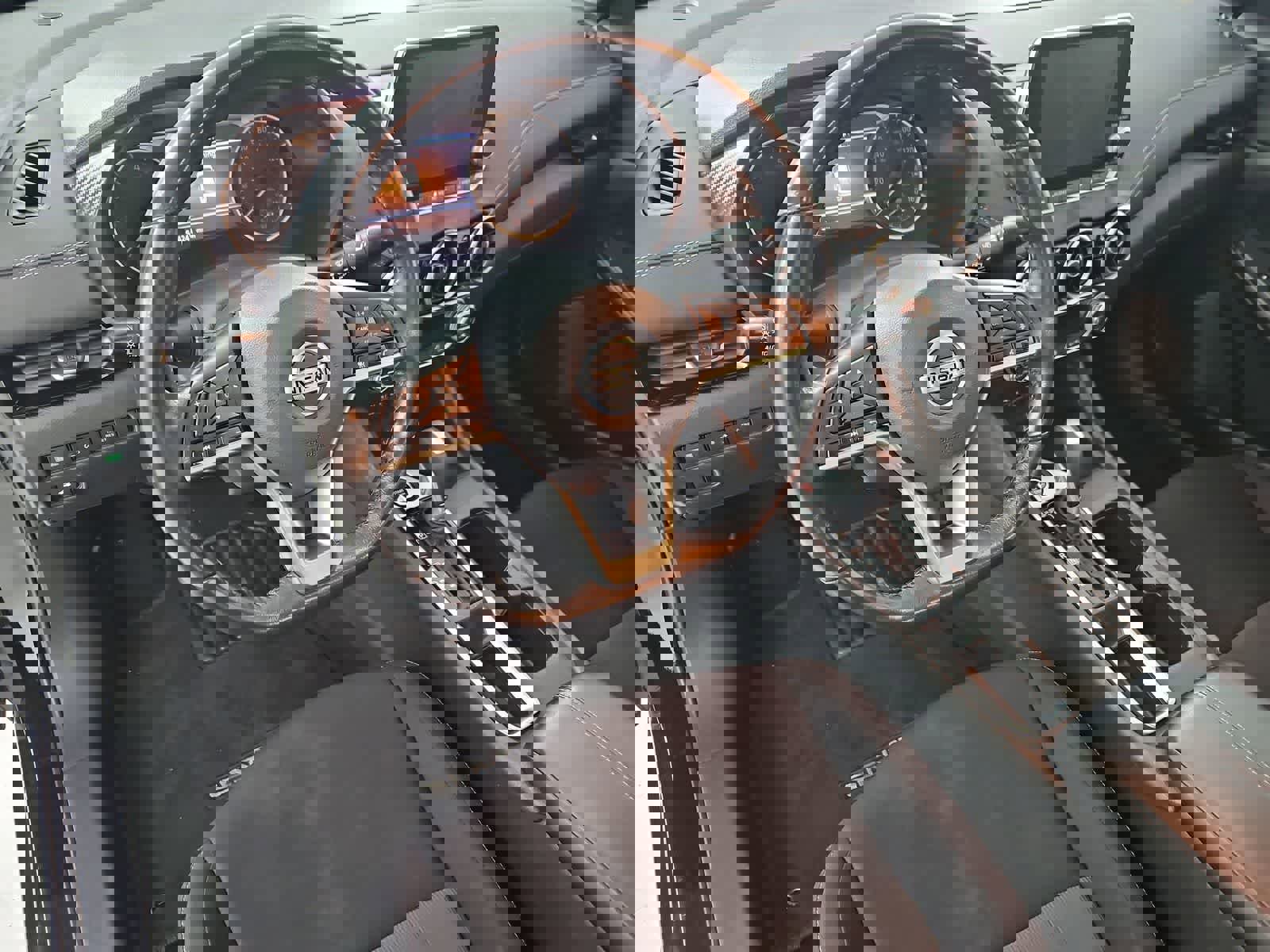 Used 2021 Nissan Sentra SV image 2