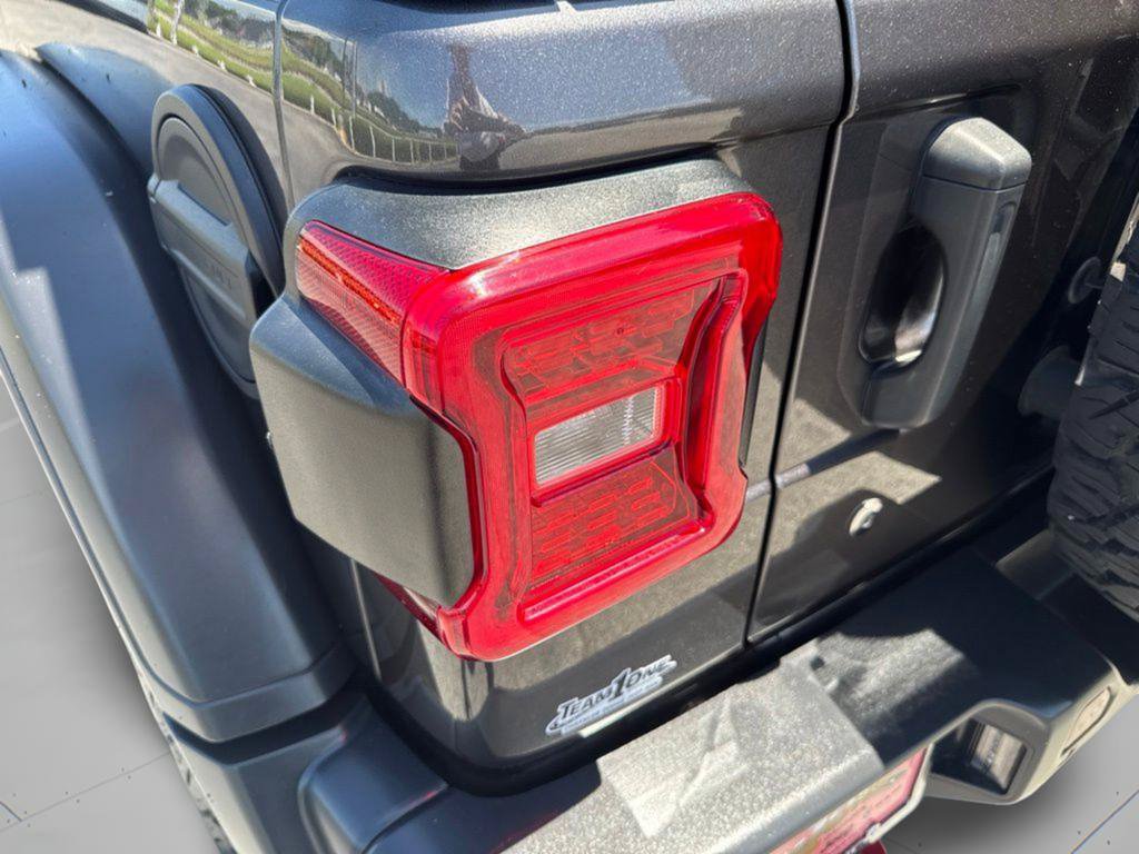 Used 2019 Jeep Wrangler Unlimited Rubicon AWD/4WD image 42