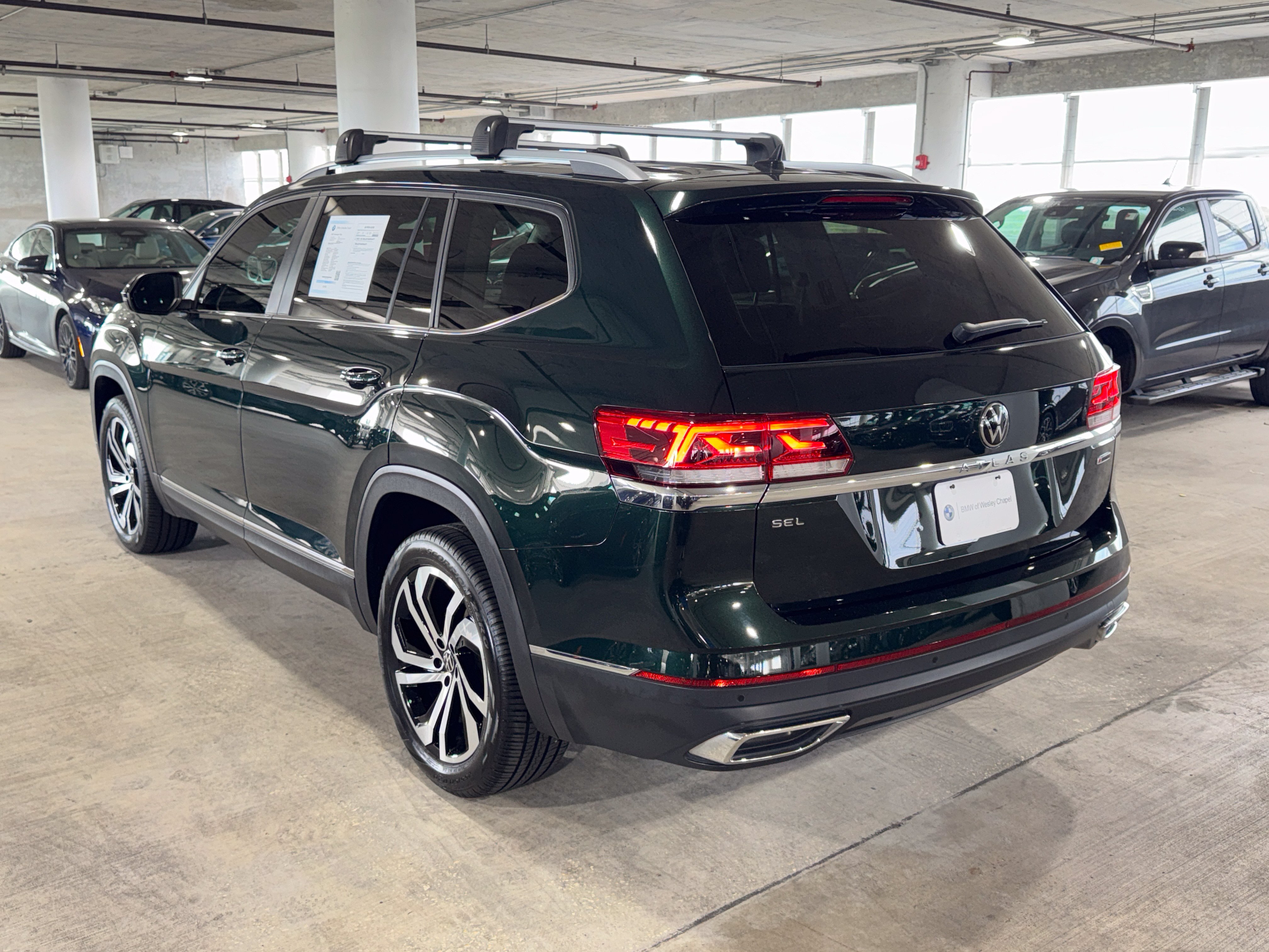 Used 2022 Volkswagen Atlas SEL AWD/4WD image 6