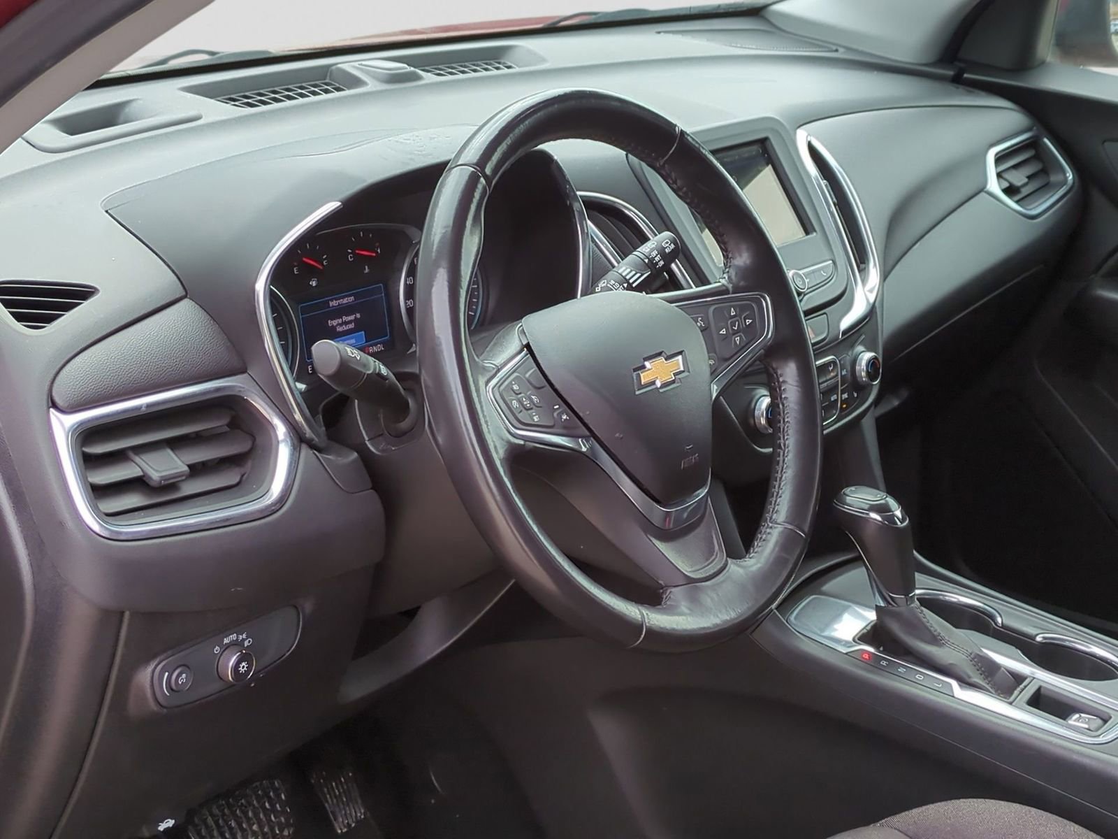 Used 2019 Chevrolet Equinox LT w/ Driver Convenience Package image 2