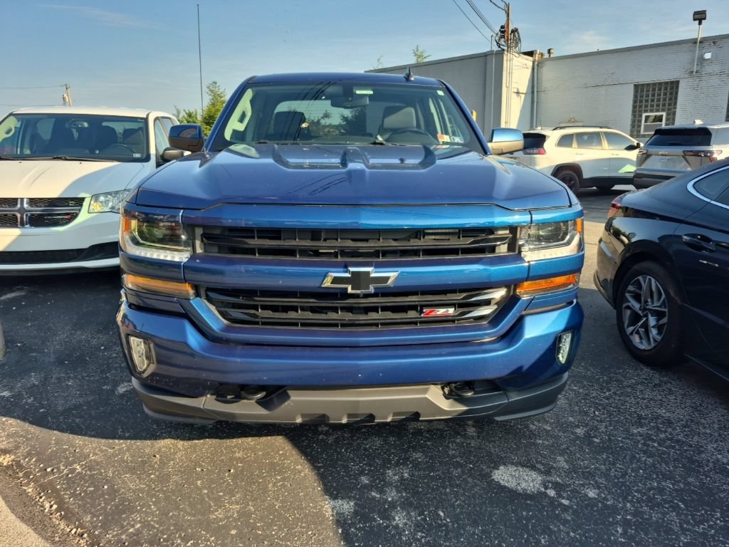 Used 2019 Chevrolet Silverado 1500 LT w/ All Star Edition AWD/4WD image 2
