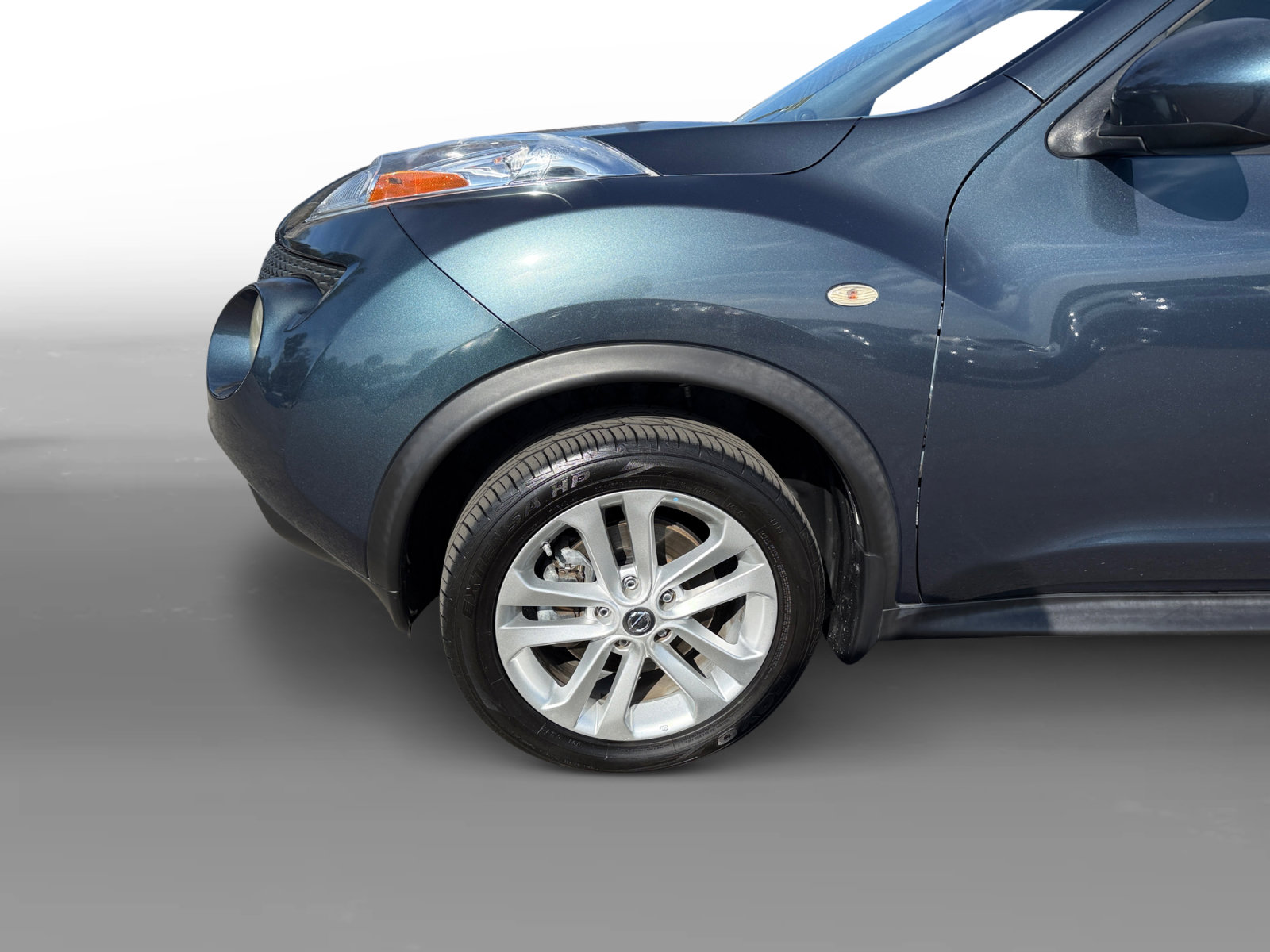 Used 2013 Nissan Juke SV image 9