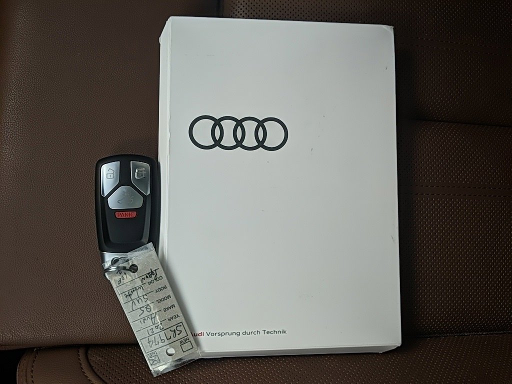 Used 2021 Audi Q5 Prestige image 34