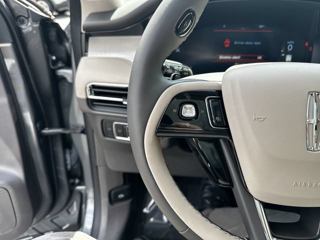 Certified 2023 Lincoln Corsair AWD w/ Equipment Group 101A image 45