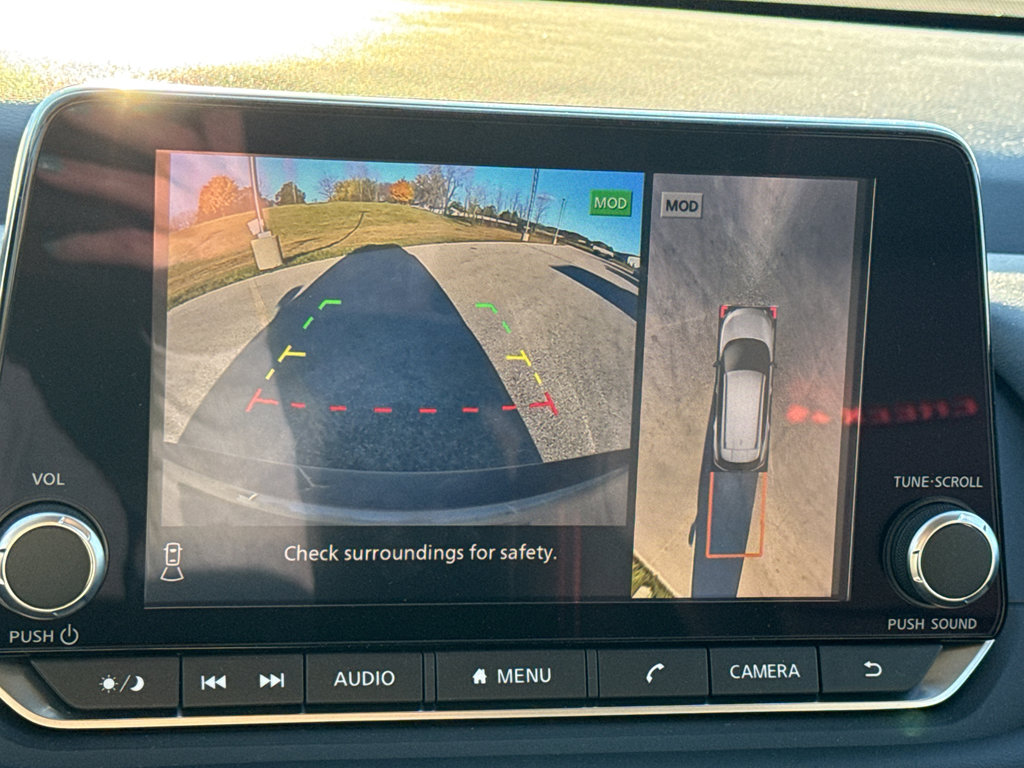 Certified 2025 Nissan Rogue SV image 19