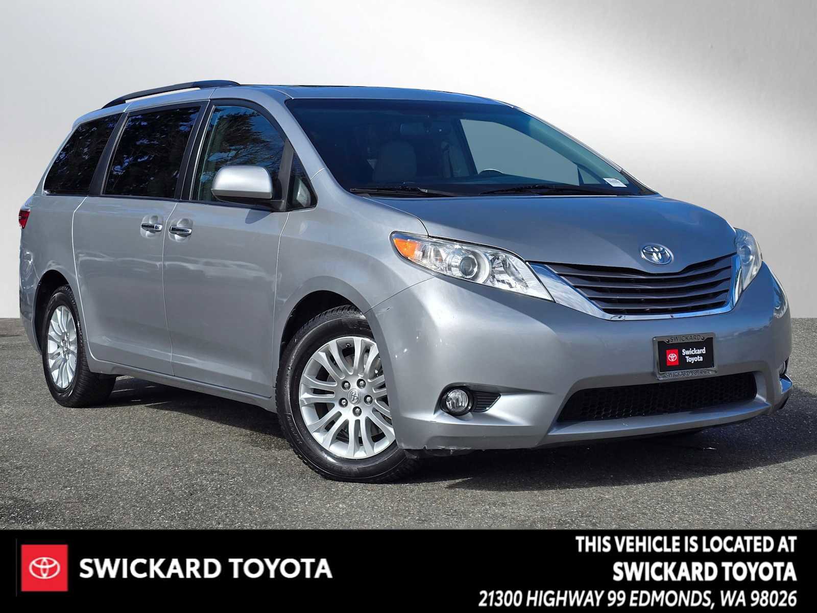 Used 2017 Toyota Sienna XLE