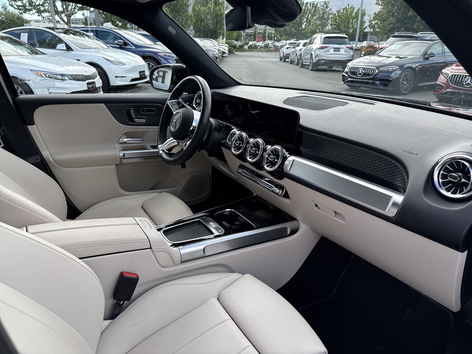 Certified 2024 Mercedes-Benz EQB 300 4MATIC image 14