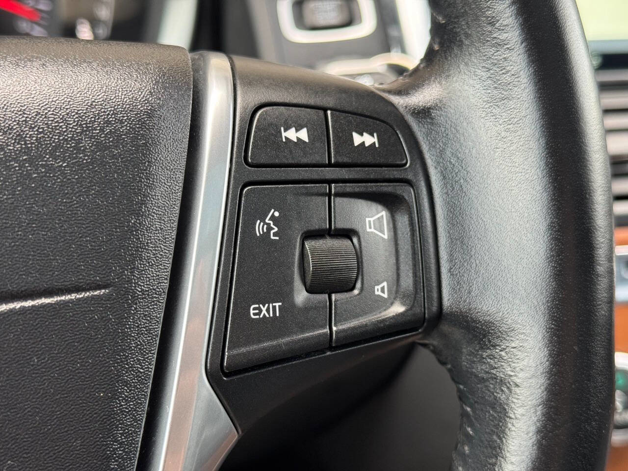 Used 2017 Volvo XC60 T5 Inscription image 30